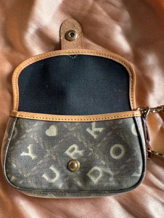 Vintage Dooney and Burke Classic Logo Wristlet Mini Bag with tan trim - Picture 5 of 7